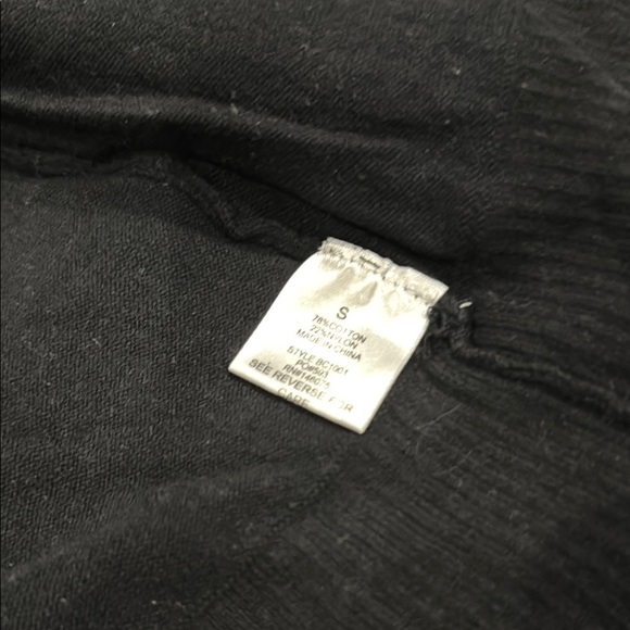 Elegant Black Knit Cardigan with Draped Neckline - Picture 3 of 4